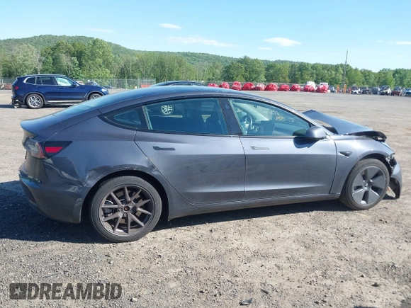 2023 Tesla Model 3 z VIN 5YJ3E1EA2PF492659, wystawiony jako IAAI lot #42284833 z przebiegiem 41 205 mil mil oraz . Historia ofert i sprzedaży dostępna na DreamBid. Obrazek 13.