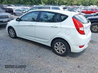 2012 Hyundai Accent GS z VIN KMHCT5AE4CU016044, wystawiony jako IAAI lot #42803906 z przebiegiem 168 824 mil mil oraz . Historia ofert i sprzedaży dostępna na DreamBid. Obrazek 3.