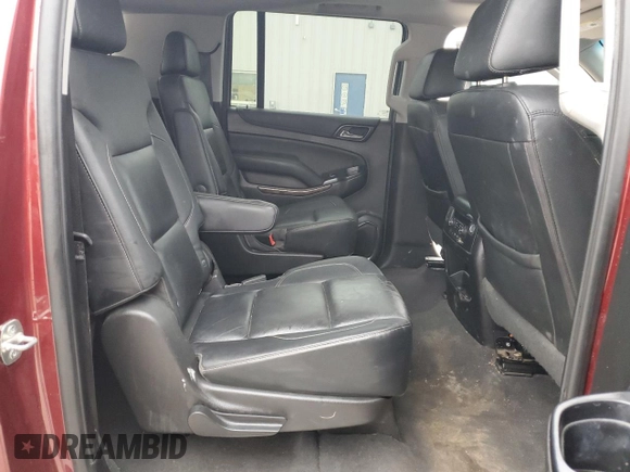 2019 Chevrolet Suburban LT z VIN 1GNSCHKC1KR138254, wystawiony jako Copart lot #43992615 z przebiegiem 102 047 mil mil oraz Czysty tytuł • Clean title. Historia ofert i sprzedaży dostępna na DreamBid. Obrazek 11.