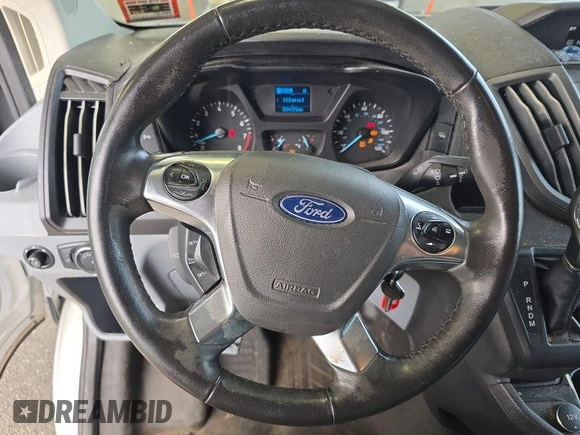 2017 Ford Transit с VIN 1FTYR1YM5HKB43600, выставлен на аукционе IAAI как лот 42626660 с пробегом 34 725 миль миль и . История ставок и продаж доступна на DreamBid. Изображение 9.