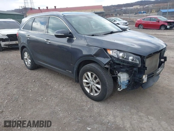 2018 Kia Sorento LX V6 with VIN 5XYPGDA57JG368022, listed as a IAAI auction lot 41853491 with 173,830 mi miles. Bid and sale history available at carsss.com. Image 1.
