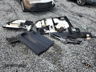 2019 Toyota Sienna XLE Auto Access Seat z VIN 5TDYZ3DC0KS980179, wystawiony jako Copart lot #61533395 z przebiegiem 32 996 mil mil oraz Szkoda całkowita • Salvage title. Historia ofert i sprzedaży dostępna na DreamBid. Obrazek 13.