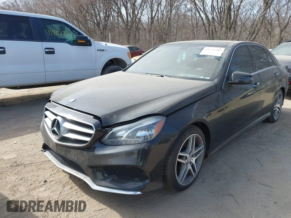 2015 Mercedes-Benz E-Class E 350 Luxury with VIN WDDHF8JB0FB112042, listed as a IAAI auction lot 41771389 with 135,191 mi miles. Bid and sale history available at carsss.com. Image 2.