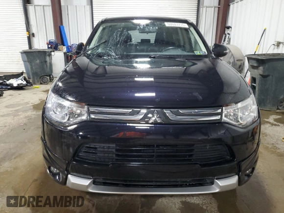2014 Mitsubishi Outlander GT z VIN JA4JZ4AX2EZ013911, wystawiony jako Copart lot #60603715 z przebiegiem 78 547 mil mil oraz Szkoda całkowita • Salvage title. Historia ofert i sprzedaży dostępna na DreamBid. Obrazek 5.