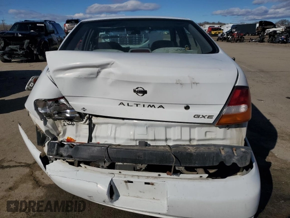 1998 Nissan Altima XE with VIN 1N4DL01DXWC184323, listed as a Copart auction lot 44202755 with 179,478 mi miles and Salvage Title. Bid and sale history available at carsss.com. Image 6.