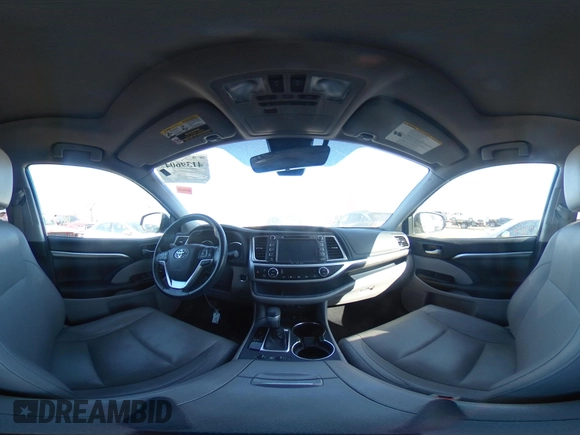 2017 Toyota Highlander Limited с VIN 5TDDZRFH9HS464762, выставлен на аукционе IAAI как лот 41396047 с пробегом 60 528 миль миль и . История ставок и продаж доступна на DreamBid. Изображение 18.