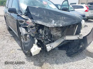 2012 Toyota Highlander Limited with VIN 5TDDK3EH4CS144826, listed as a IAAI auction lot 42151700 with 204,066 mi miles and . Bid and sale history available at DreamBid. Image 6.