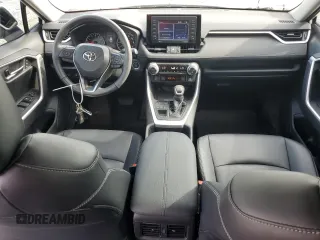 2021 Toyota RAV4 XLE Premium with VIN 2T3A1RFV6MW142184, listed as a Copart auction lot 60983715 with 31,814 mi miles and Salvage title. Bid and sale history available at DreamBid. Image 8.