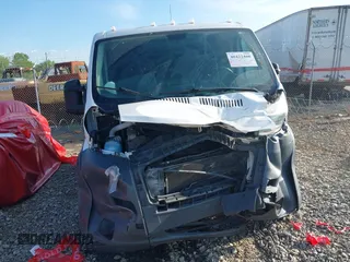 2017 Ram ProMaster Cargo with VIN 3C6TRVNGXHE509898, listed as a IAAI auction lot 40422460 with 191,912 mi miles. Bid and sale history available at carsss.com. Image 6.