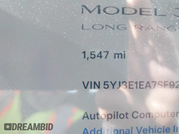 2025 Tesla Model 3 Long Range with VIN 5YJ3E1EA7SF923943, listed as a IAAI auction lot 42040876 with 1,547 mi miles and . Bid and sale history available at DreamBid. Image 14.