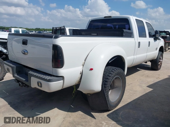 2012 Ford F-250 XL with VIN 1FT7W2BT7CEC25815, listed as a IAAI auction lot 42715930 with 338,120 mi miles and . Bid and sale history available at DreamBid. Image 4.