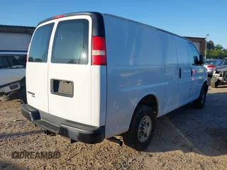 2012 Chevrolet Express Cargo Van with VIN 1GCWGFFA1C1147791, listed as a IAAI auction lot 41993608 with 206,853 mi miles. Bid and sale history available at carsss.com. Image 4.