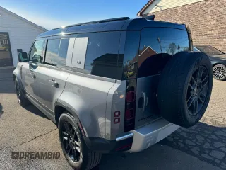 2020 Land Rover Defender SE with VIN SALEPEEU9L2011039, listed as a Copart auction lot 47284225 with 91,710 mi miles and Clean title. Bid and sale history available at DreamBid. Image 2.