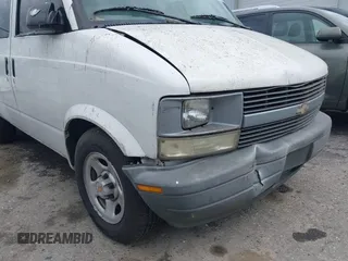 2005 Chevrolet Astro Cargo z VIN 1GCDM19X65B108694, wystawiony jako IAAI lot #42292530 z przebiegiem 120 426 mil mil oraz . Historia ofert i sprzedaży dostępna na DreamBid. Obrazek 6.