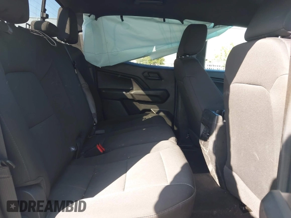2024 Chevrolet Colorado 4WD Trail Boss z VIN 1GCPTEEK5R1117187, wystawiony jako IAAI lot #42355825 z przebiegiem 10 837 mil mil oraz . Historia ofert i sprzedaży dostępna na DreamBid. Obrazek 8.