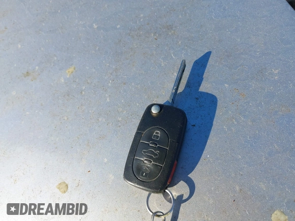 2000 Volkswagen Beetle GLS с VIN 3VWCA21C2YM439205, выставлен на аукционе IAAI как лот 41678418 с пробегом 184 429 миль миль и . История ставок и продаж доступна на DreamBid. Изображение 11.