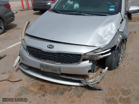 2017 Kia Forte LX with VIN 3KPFK4A7XHE109060, listed as a IAAI auction lot 41914583 with 111,750 mi miles. Bid and sale history available at carsss.com. Image 6.