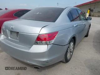 2008 Honda Accord LX z VIN 1HGCP26318A033358, wystawiony jako IAAI lot #42332316 z przebiegiem 273 008 mil mil oraz . Historia ofert i sprzedaży dostępna na DreamBid. Obrazek 4.