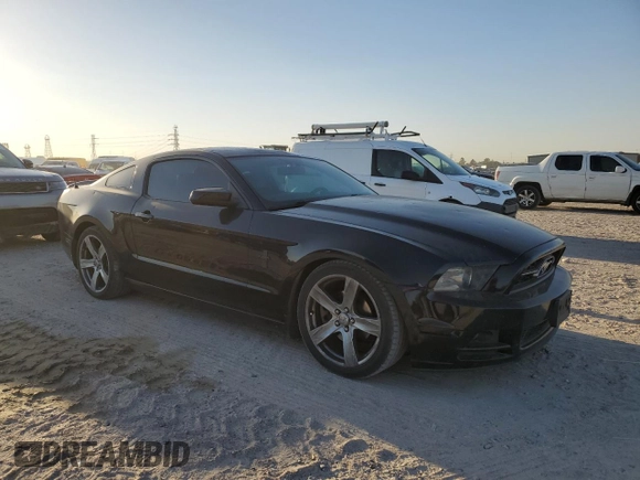 2013 Ford Mustang V6 with VIN 1ZVBP8AM5D5235990, listed as a Copart auction lot 50133225 with 155,947 mi miles and Clean title. Bid and sale history available at DreamBid. Image 4.