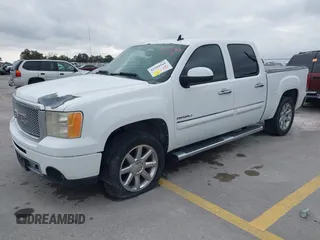 2011 GMC Sierra 1500 Denali z VIN 3GTP2XE25BG404518, wystawiony jako IAAI lot #41504566 z przebiegiem 187 926 mil mil oraz . Historia ofert i sprzedaży dostępna na DreamBid. Obrazek 17.