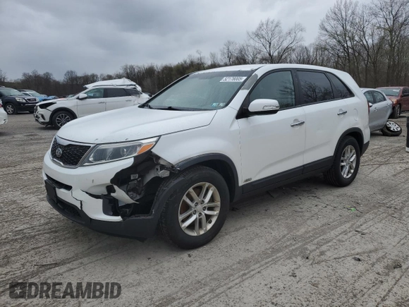 2015 Kia Sorento LX with VIN 5XYKTCA68FG595090, listed as a Copart auction lot 52178005 with 174,032 mi miles and Salvage Title. Bid and sale history available at carsss.com. Image 1.