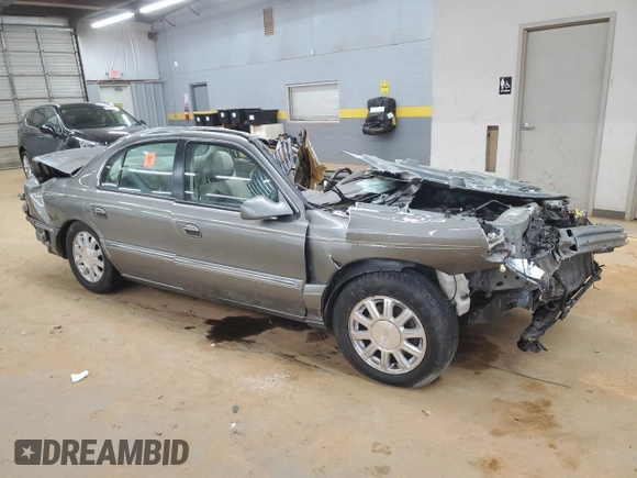 2000 Lincoln Continental with VIN 1LNHM97V1YY925599, listed as a Copart auction lot 43985935 with 0 mi miles and Salvage Title. Bid and sale history available at carsss.com. Image 4.