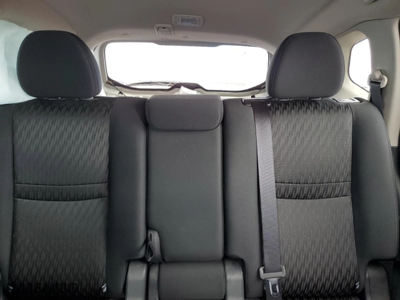 2017 Nissan Rogue SV with VIN KNMAT2MT5HP565858, listed as a Copart auction lot 48034725 with 59,940 mi miles and Salvage Title. Bid and sale history available at carsss.com. Image 10.