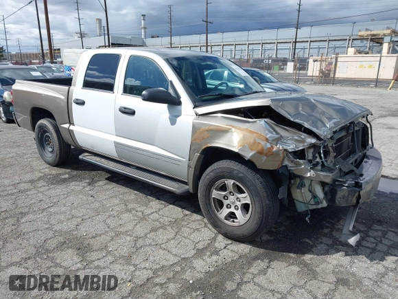 2007 Dodge Dakota SLT with VIN 1D7HE48N47S144084, listed as a IAAI auction lot 41798243 with 190,248 mi miles and . Bid and sale history available at carsss.com. Image 1.