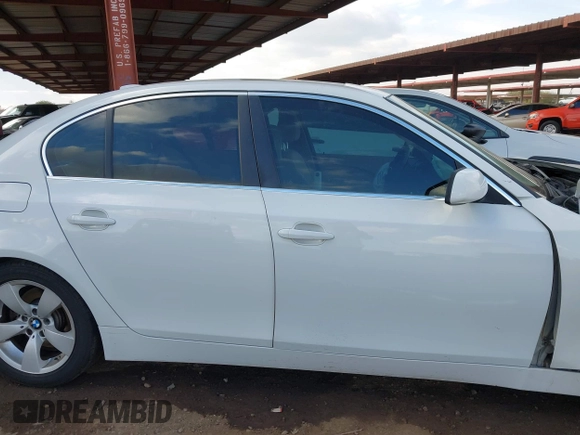 2007 BMW 5 Series 530i with VIN WBANE73537CM56751, listed as a IAAI auction lot 41461577 with 218,059 mi miles. Bid and sale history available at carsss.com. Image 13.