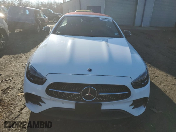 2023 Mercedes-Benz E-Class E 450 with VIN W1K1K5KB4PF194233, listed as a Copart auction lot 86808524 with 3,228 mi miles and Salvage Title. Bid and sale history available at carsss.com. Image 5.