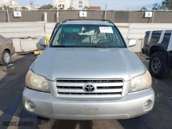 2007 Toyota Highlander with VIN JTEGD21A070165381, listed as a IAAI auction lot 41402061 with 157,091 mi miles. Bid and sale history available at carsss.com. Image 12.