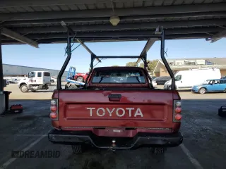 1991 Toyota Pickup с VIN JT4RN81A8M0064727, выставлен на аукционе Copart как лот 61271465 с пробегом 226 758 миль миль и Списание • Salvage title. История ставок и продаж доступна на DreamBid. Изображение 6.