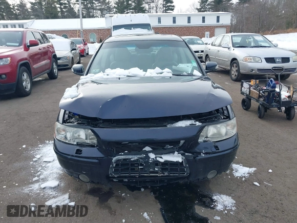 2007 Volvo S60 2.5L Turbo with VIN YV1RH592572611667, listed as a IAAI auction lot 41558875 with 160,433 mi miles. Bid and sale history available at carsss.com. Image 6.