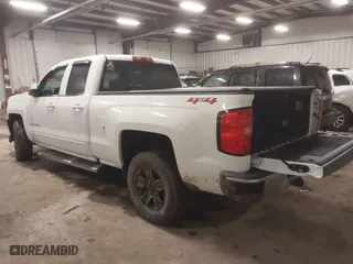 2018 Chevrolet Silverado 1500 LT with VIN 2GCVKREC6J1109169, listed as a IAAI auction lot 41729537 with 76,380 mi miles. Bid and sale history available at carsss.com. Image 3.