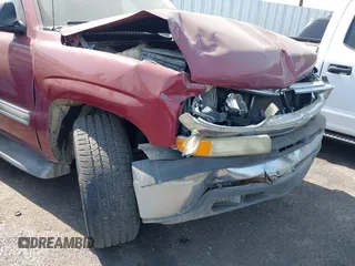 2004 Chevrolet Suburban LT with VIN 3GNEC16T54G282083, listed as a IAAI auction lot 40193048 with Not provided miles and . Bid and sale history available at DreamBid. Image 13.