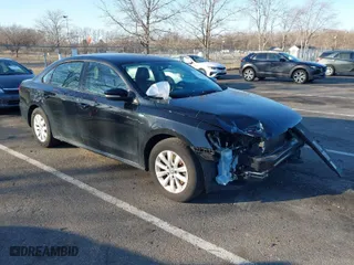 2015 Volkswagen Passat 1.8T Wolfsburg Ed with VIN 1VWAT7A34FC004649, listed as a IAAI auction lot 41728398 with 91,651 mi miles. Bid and sale history available at carsss.com. Image 6.