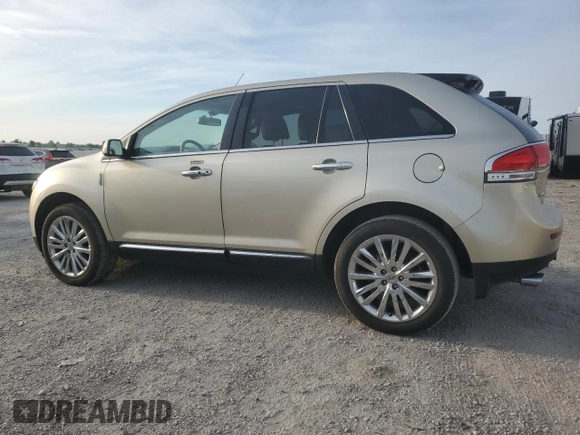 2011 Lincoln MKX z VIN 2LMDJ6JK1BBJ20361, wystawiony jako Copart lot #55584515 z przebiegiem 112 816 mil mil oraz Szkoda całkowita • Salvage title. Historia ofert i sprzedaży dostępna na DreamBid. Obrazek 2.