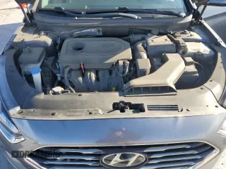 2018 Hyundai Sonata SE z VIN 5NPE24AF6JH722829, wystawiony jako Copart lot #50531125 z przebiegiem 68 920 mil mil oraz Szkoda całkowita • Salvage title. Historia ofert i sprzedaży dostępna na DreamBid. Obrazek 12.