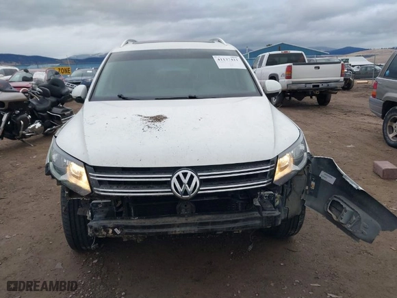 2017 Volkswagen Tiguan Wolfsburg Edition with VIN WVGSV7AX6HK003768, listed as a IAAI auction lot 41137411 with 117,862 mi miles. Bid and sale history available at carsss.com. Image 6.