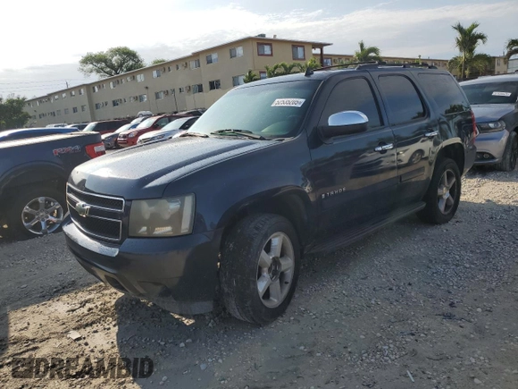 2008 Chevrolet Tahoe 2LT z VIN 1GNFC13088R139102, wystawiony jako Copart lot #52535205 z przebiegiem 260 619 mil mil oraz Czysty tytuł • Clean title. Historia ofert i sprzedaży dostępna na DreamBid. Obrazek 1.