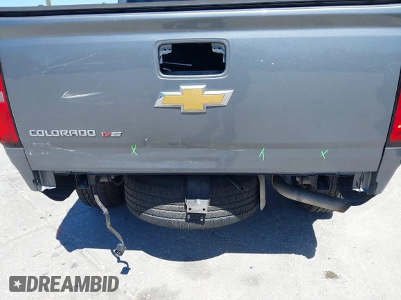 2020 Chevrolet Colorado 2WD Work Truck z VIN 1GCGSBEN5L1119170, wystawiony jako IAAI lot #41865912 z przebiegiem 99 896 mil mil oraz . Historia ofert i sprzedaży dostępna na DreamBid. Obrazek 6.