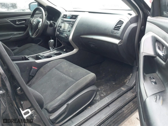 2015 Nissan Altima 2.5 with VIN 1N4AL3AP7FC477224, listed as a IAAI auction lot 41806207 with 147,517 mi miles. Bid and sale history available at carsss.com. Image 5.