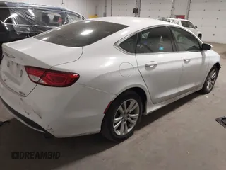 2015 Chrysler 200 Limited with VIN 1C3CCCAB6FN693470, listed as a IAAI auction lot 41828594 with 130,277 mi miles. Bid and sale history available at carsss.com. Image 4.