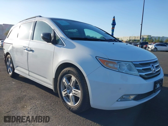 2011 Honda Odyssey Touring с VIN 5FNRL5H96BB002421, выставлен на аукционе IAAI как лот 42297384 с пробегом 128 472 миль миль и . История ставок и продаж доступна на DreamBid. Изображение 1.