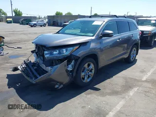 2018 Toyota Highlander Limited with VIN 5TDDZRFH1JS851022, listed as a IAAI auction lot 42527334 with 69,991 mi miles and . Bid and sale history available at DreamBid. Image 18.