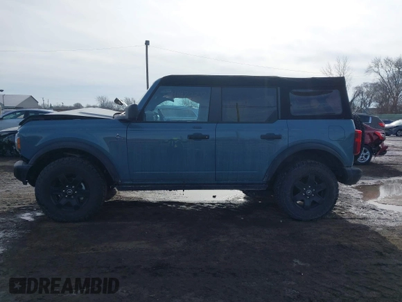 2023 Ford Bronco with VIN 1FMEE5DHXPLB99888, listed as a IAAI auction lot 41470327 with 6,356 mi miles. Bid and sale history available at carsss.com. Image 14.