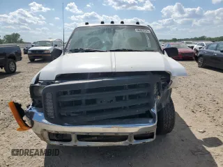 2000 Ford F-250 XL z VIN 1FTNF20L0YEA92980, wystawiony jako Copart lot #56422575 z przebiegiem 210 425 mil mil oraz Szkoda całkowita • Salvage title. Historia ofert i sprzedaży dostępna na DreamBid. Obrazek 5.