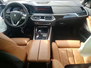2021 BMW X5 xDrive40i with VIN 5UXCR6C0XM9F38757, listed as a Copart auction lot 46938813 with 0 mi miles. Bid and sale history available at carsss.com. Image 8.