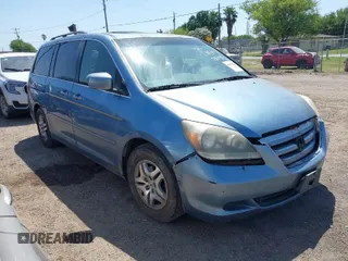 2005 Honda Odyssey EX-L with VIN 5FNRL387X5B083902, listed as a IAAI auction lot 42005085 with 249,861 mi miles. Bid and sale history available at carsss.com. Image 1.