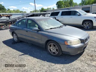 2005 Volvo S60 with VIN YV1RS592452426153, listed as a Copart auction lot 53129744 with 191,056 mi miles and Salvage Title. Bid and sale history available at carsss.com. Image 4.